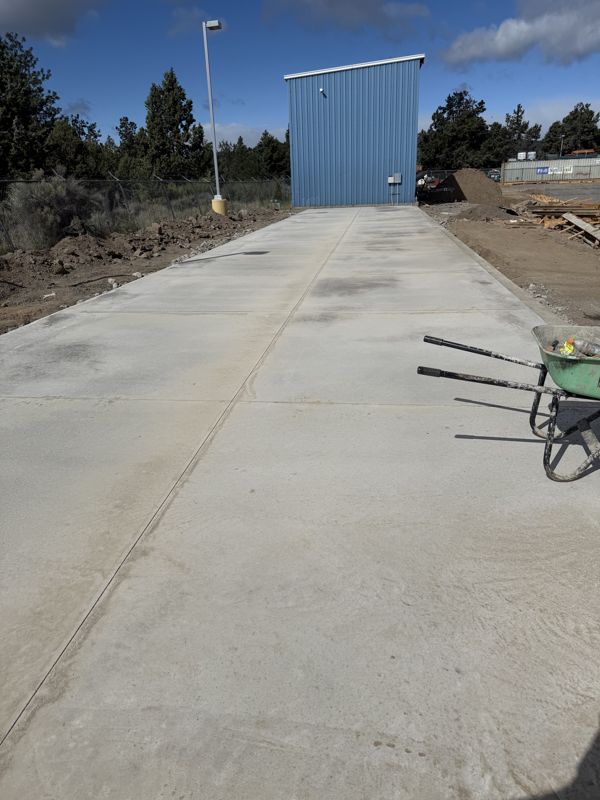 Residential driveway — B-Line Concrete Services